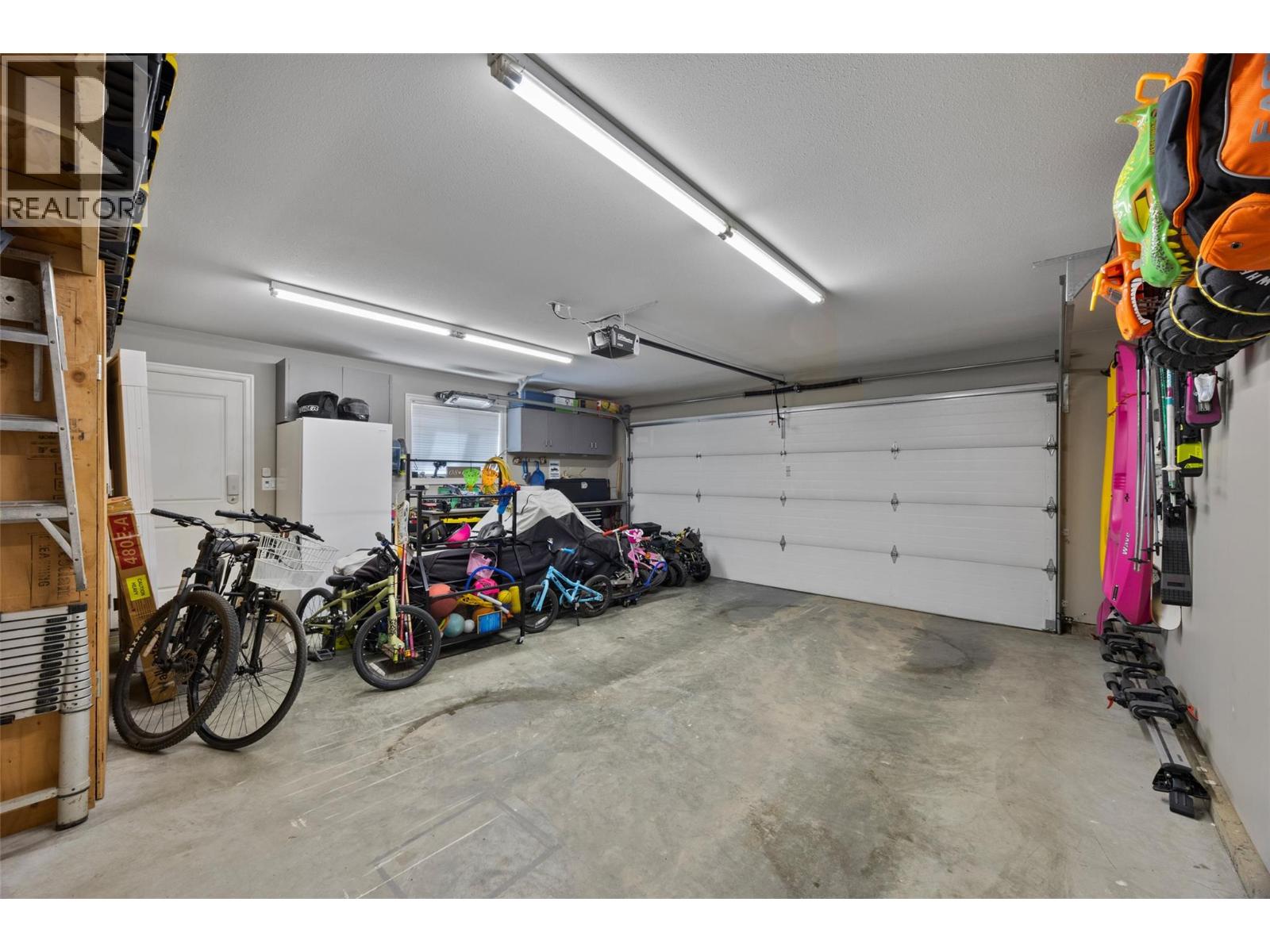 753 HAYWARD PLACE - 39