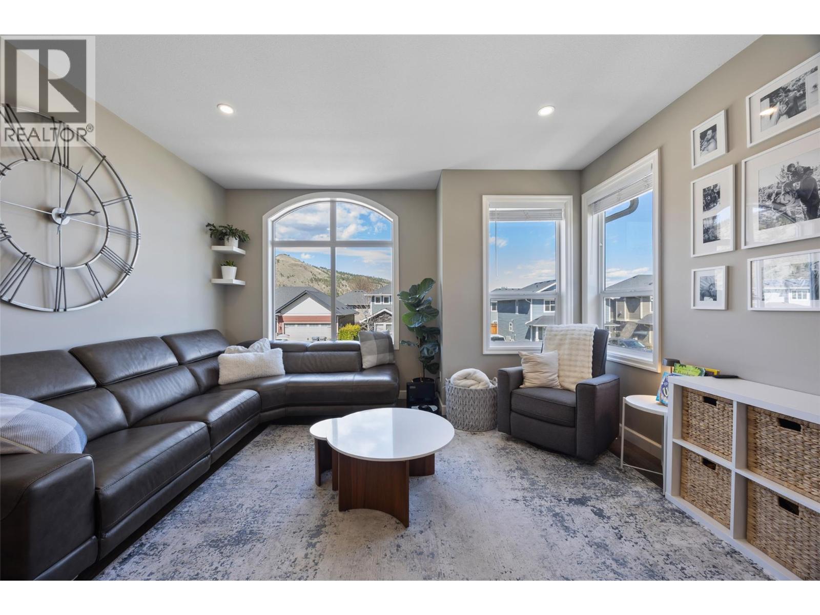 753 HAYWARD PLACE - 4