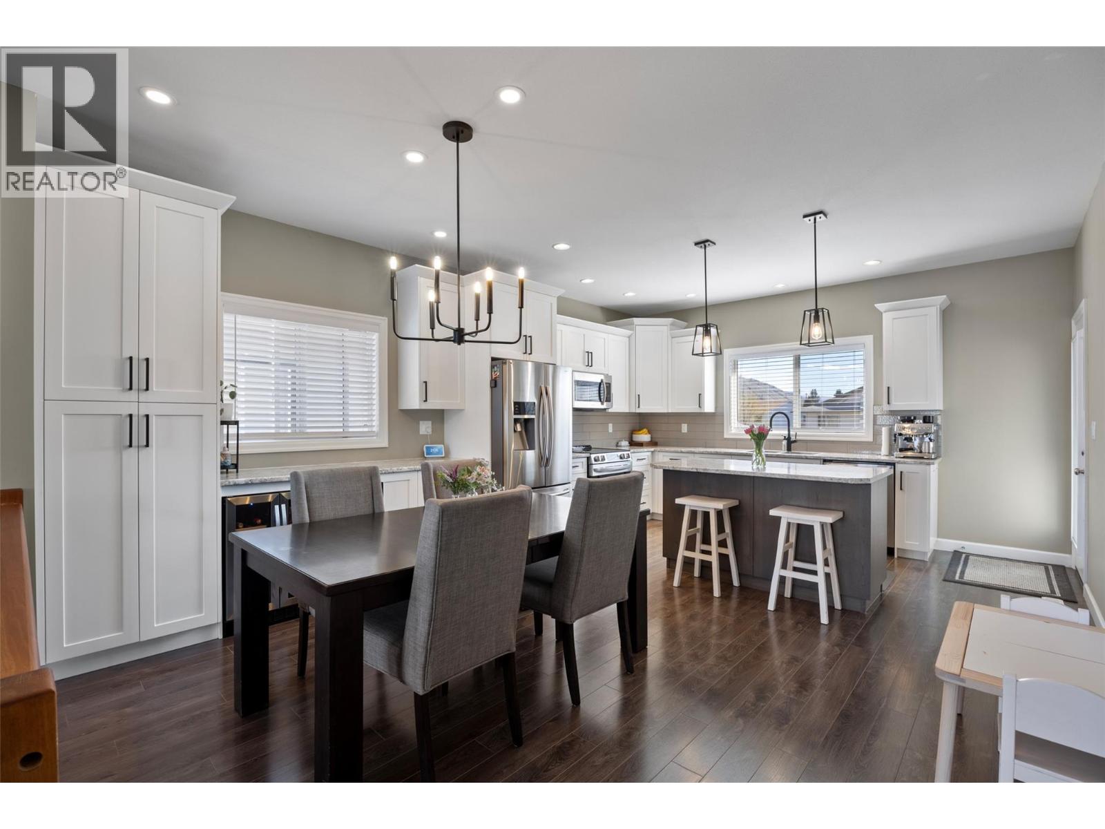 753 HAYWARD PLACE - 9