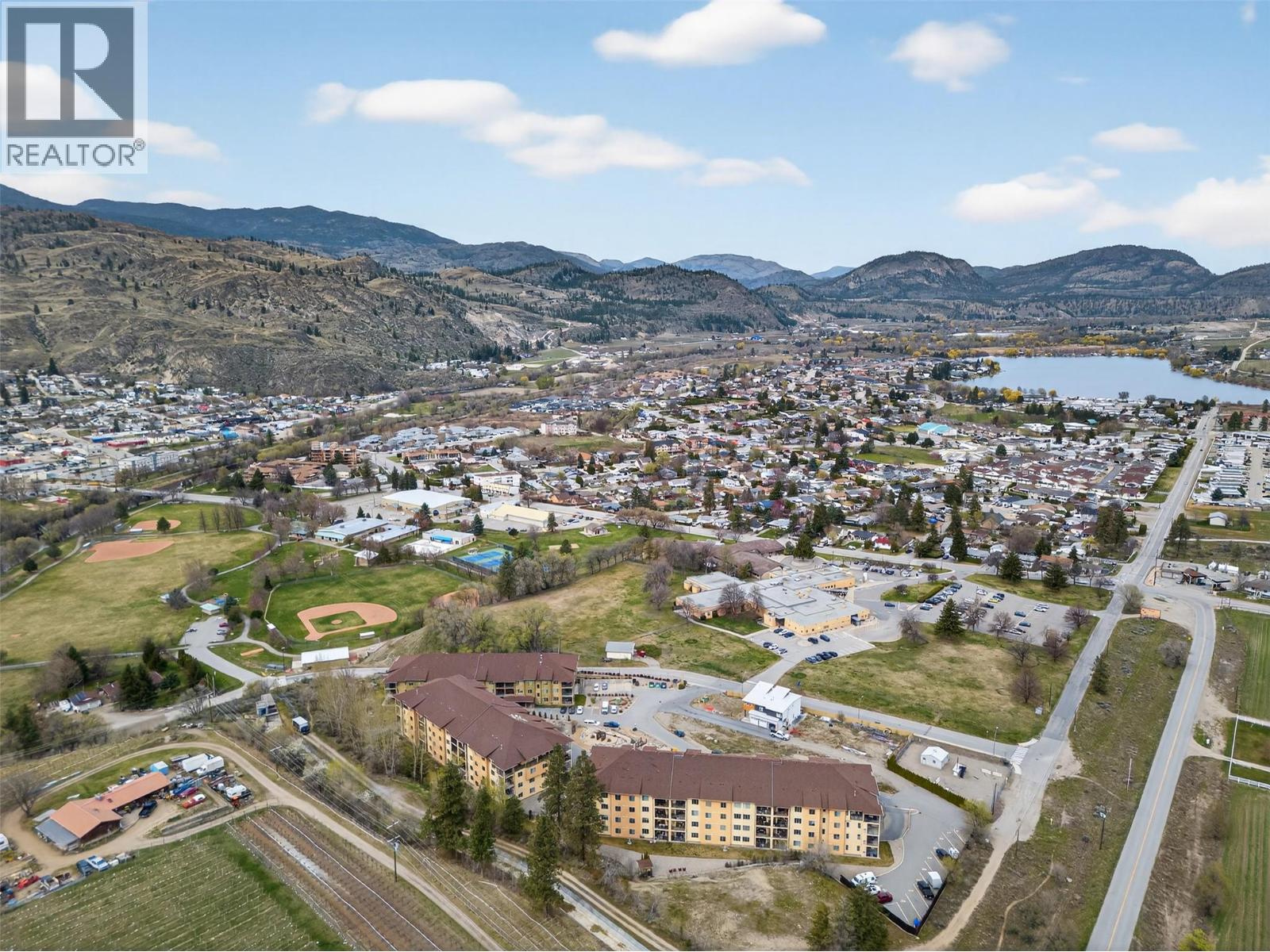 921 Spillway Street Unit# 109B, Oliver