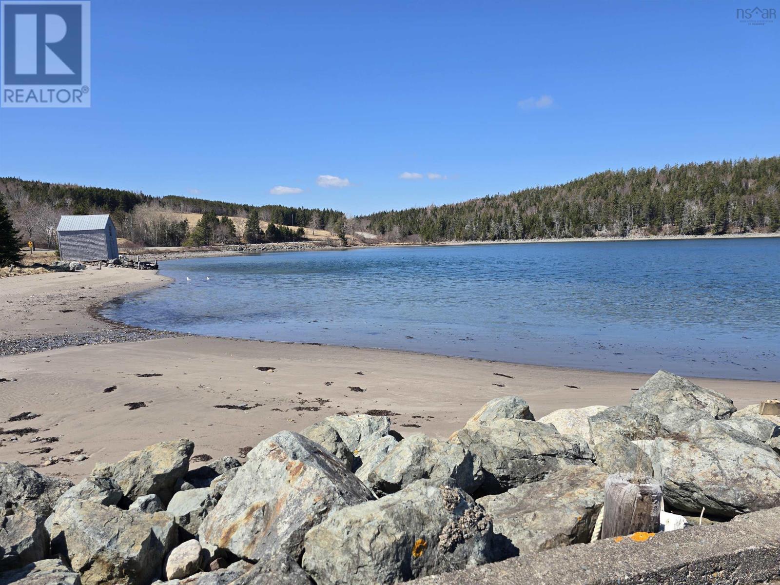 Property 20 of 26 of 9273 highway 16