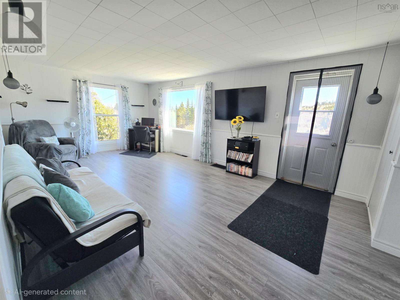 Property 8 of 26 of 9273 highway 16