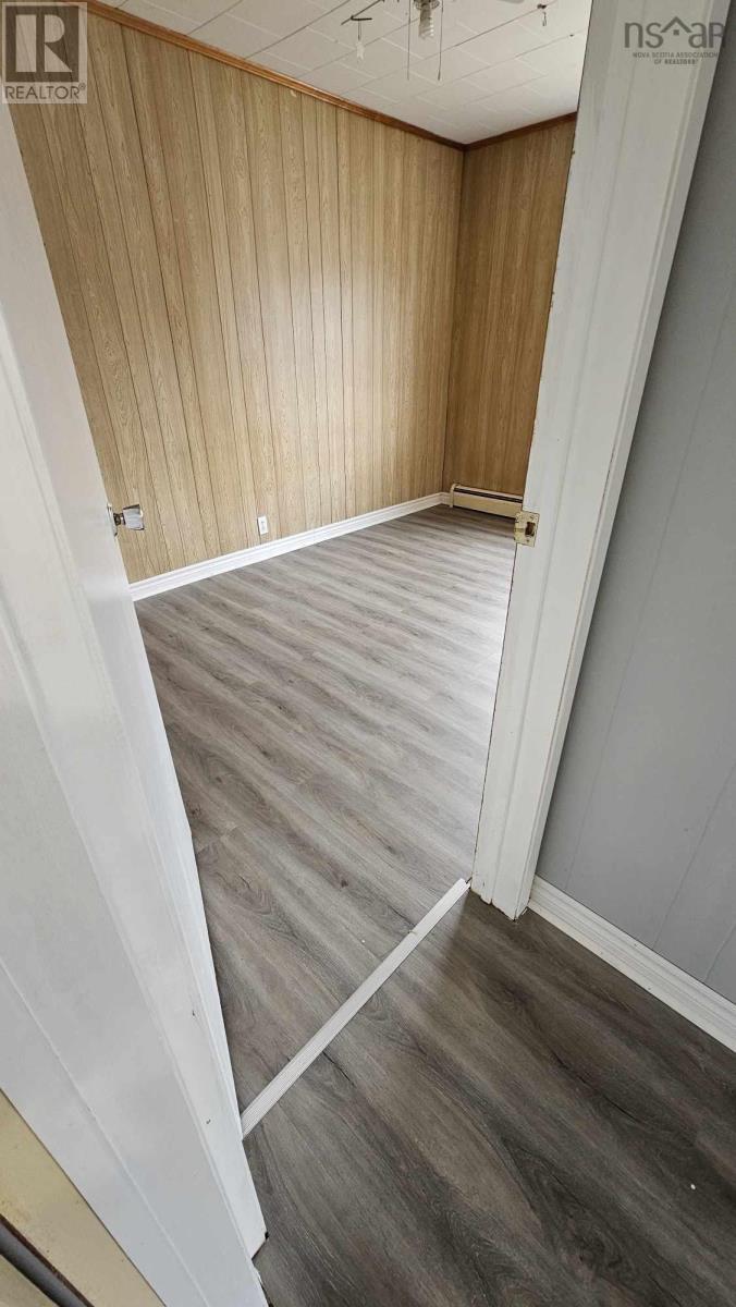 15 Pool Road - 5