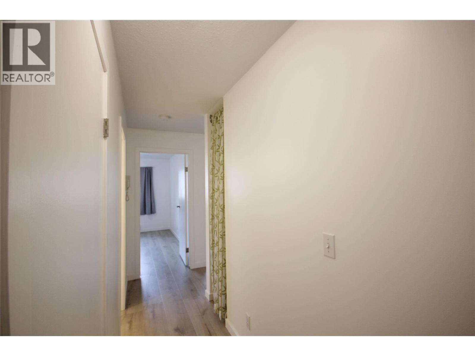 #402 150 SKAHA PLACE - 8