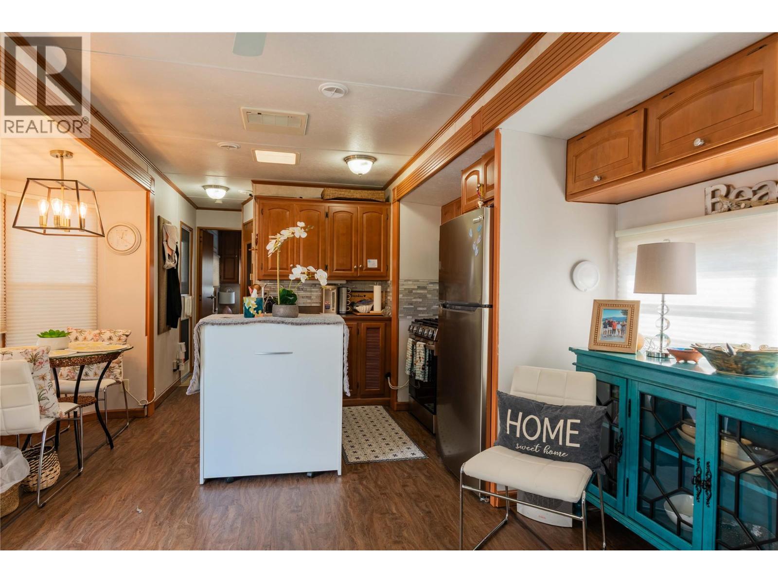 #95 1835 BAKERY FRONTAGE ROAD - 7