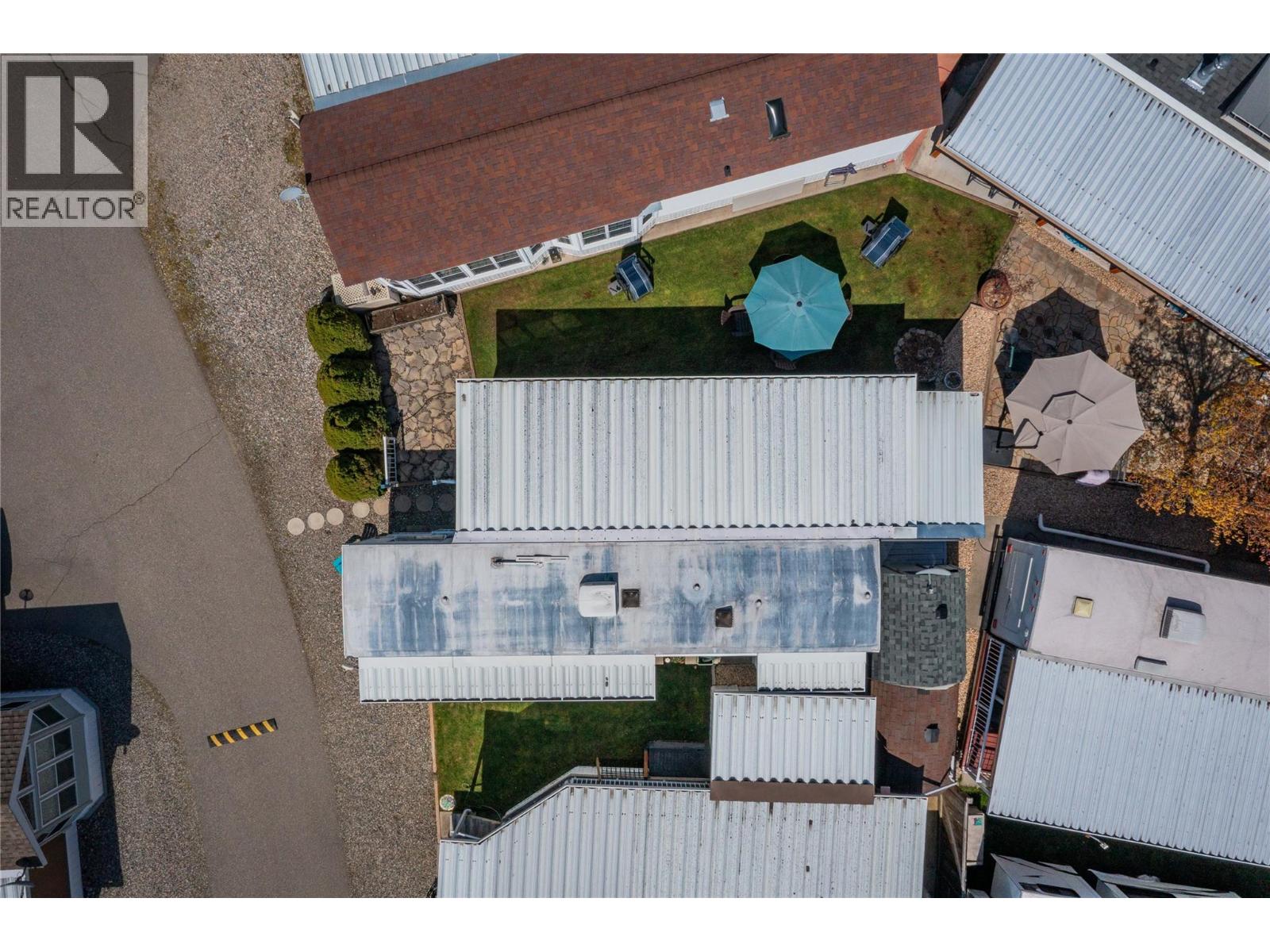 #95 1835 BAKERY FRONTAGE ROAD - 33