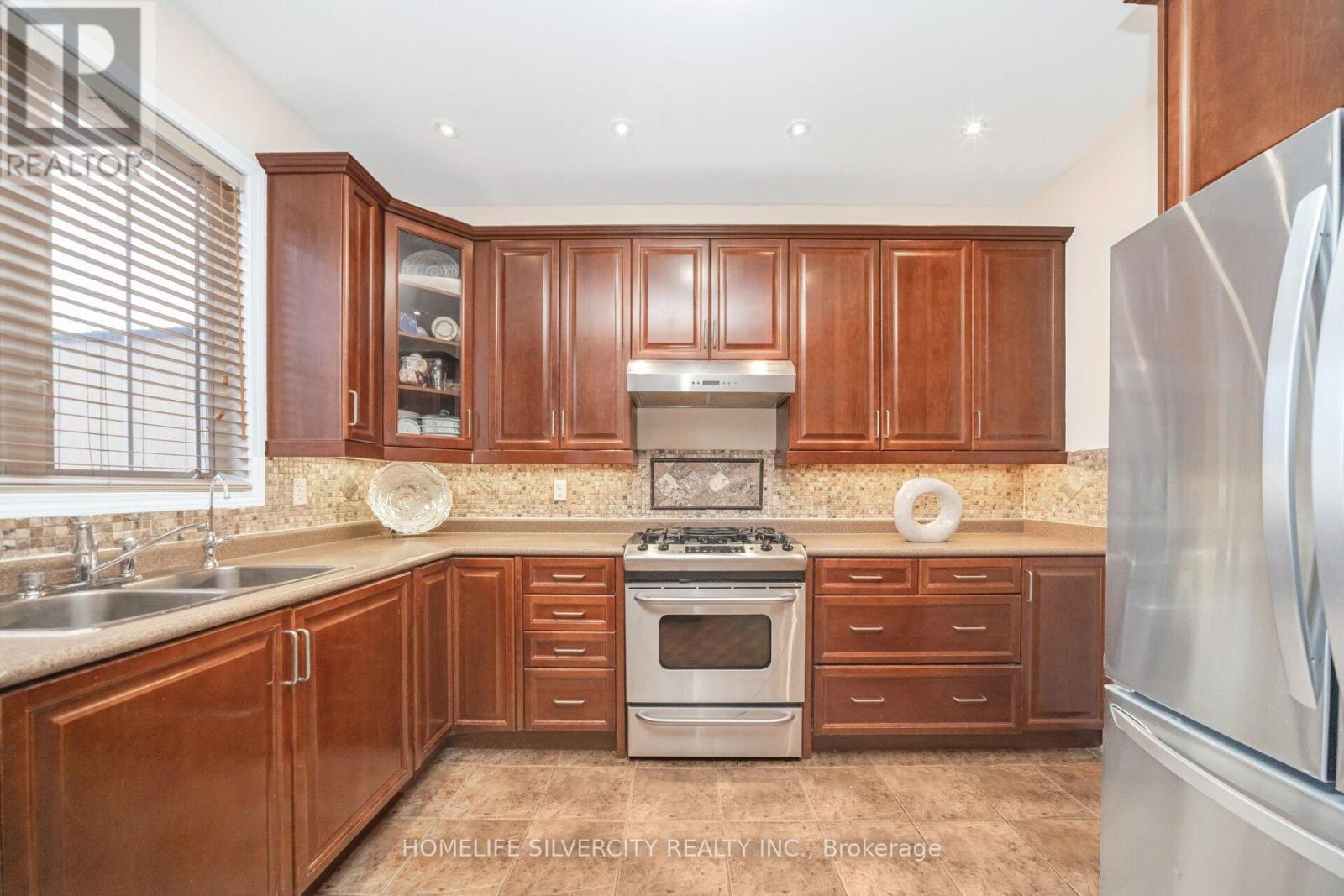 14 ALBORETO WAY - 12