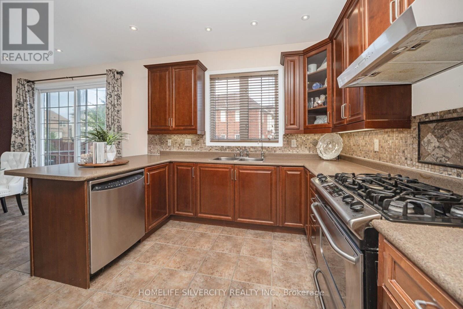 14 ALBORETO WAY - 14