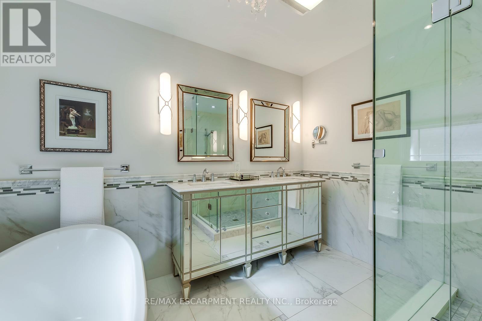 4306 LAKESHORE ROAD - 18