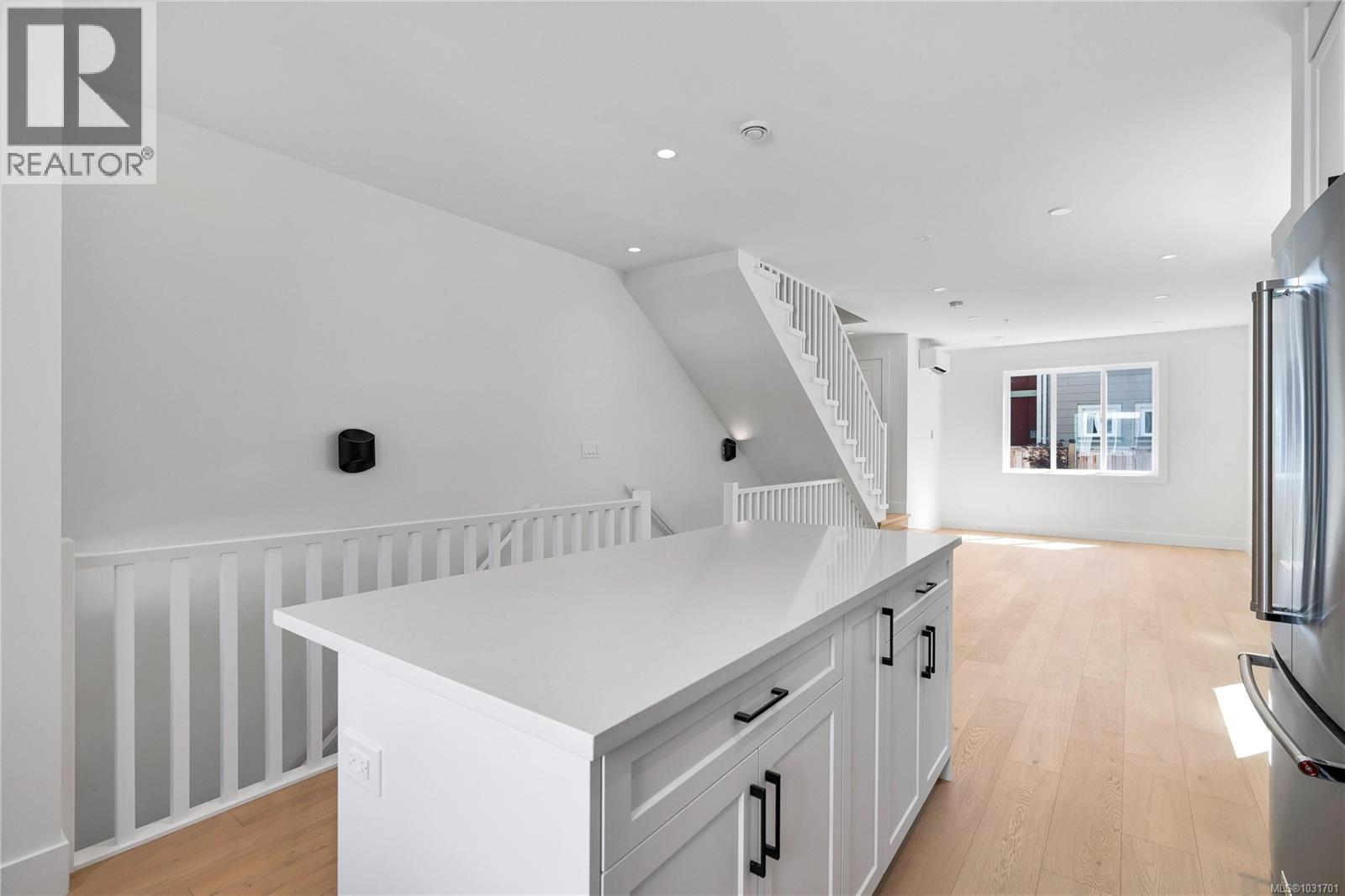 #5 10145 FIFTH ST - 10