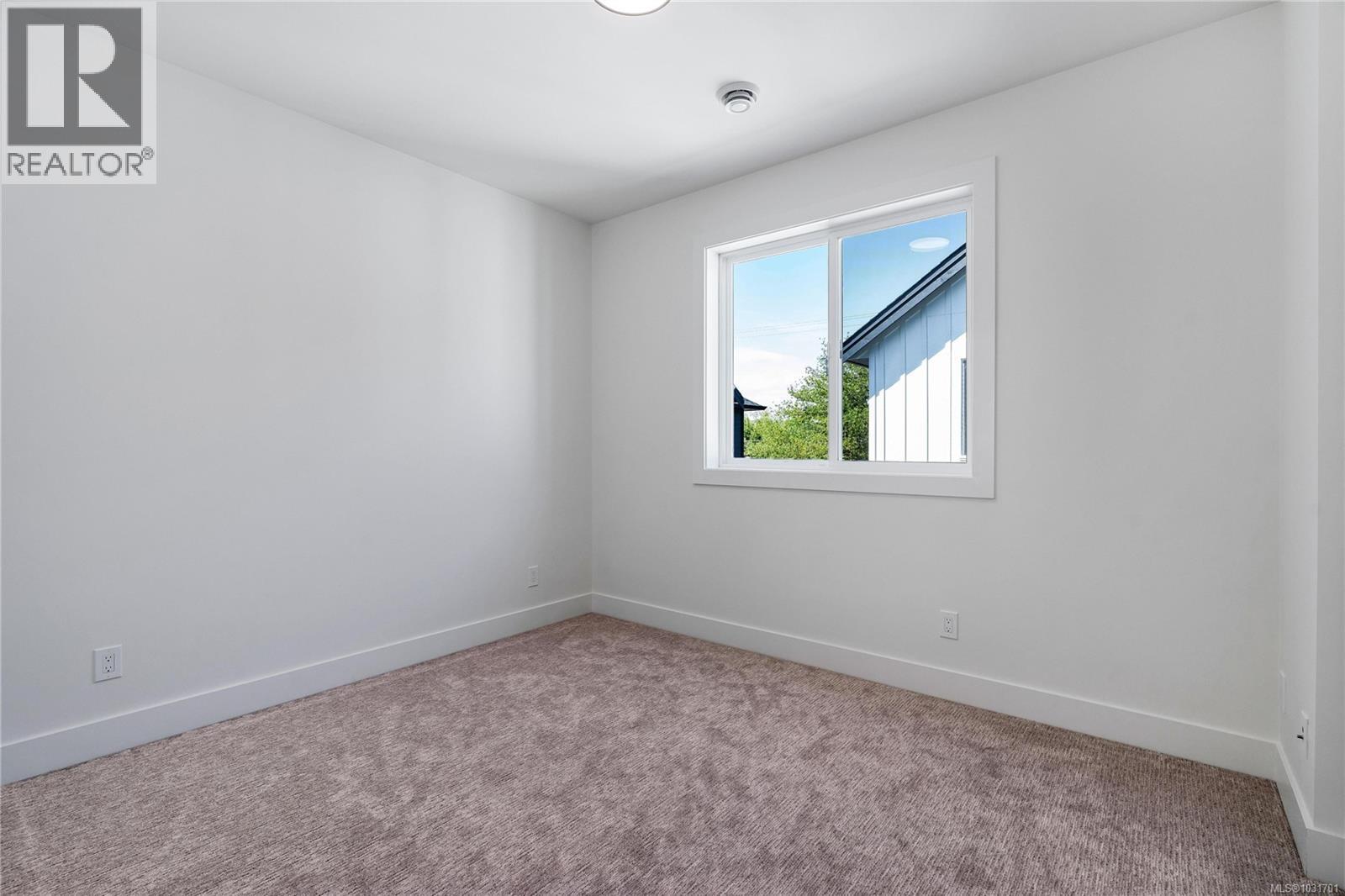 #5 10145 FIFTH ST - 24