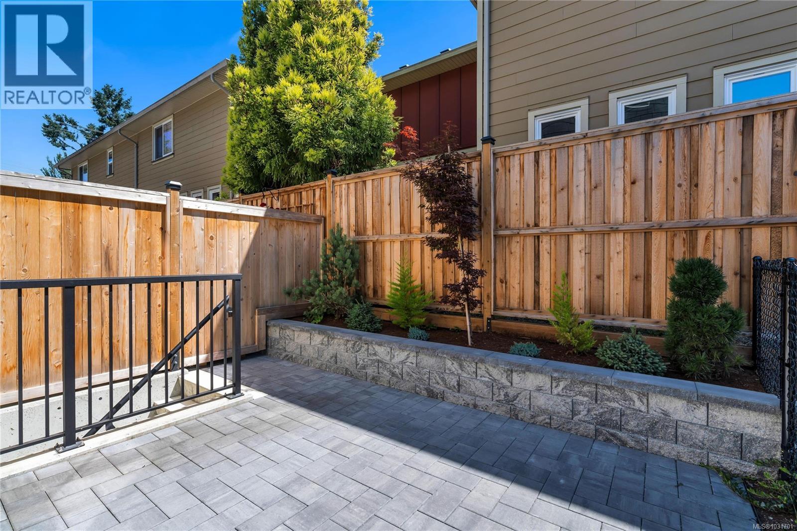 #5 10145 FIFTH ST - 30