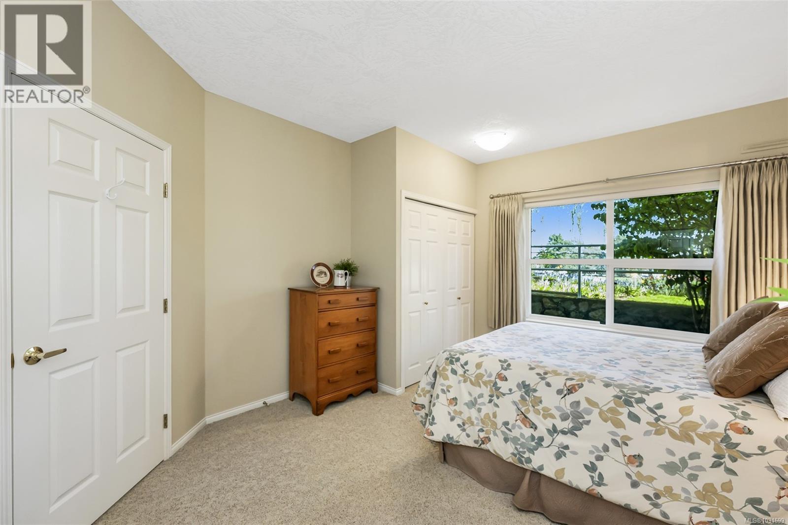 104 1485 Garnet Rd, Saanich