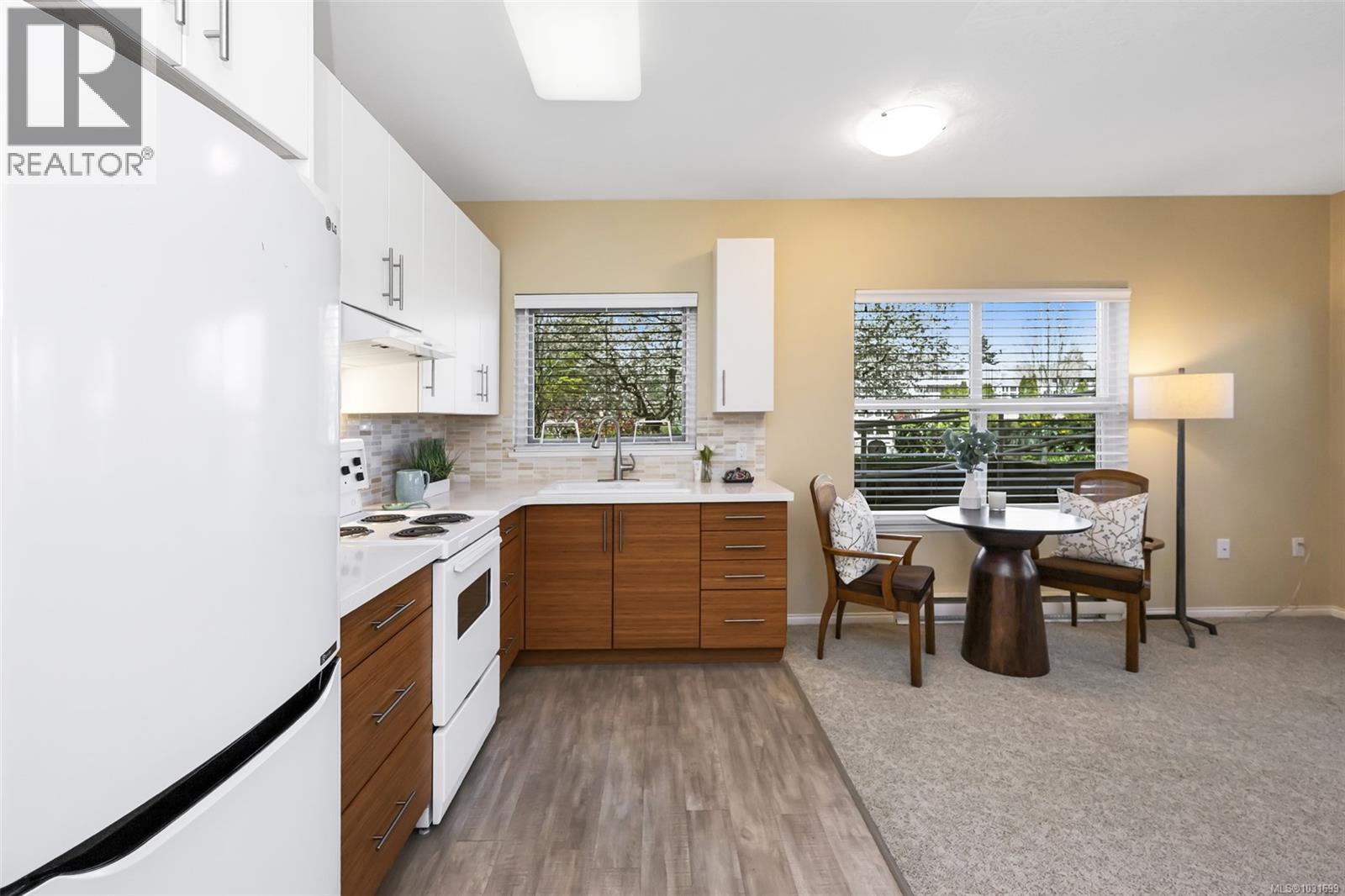 104 1485 Garnet Rd, Saanich