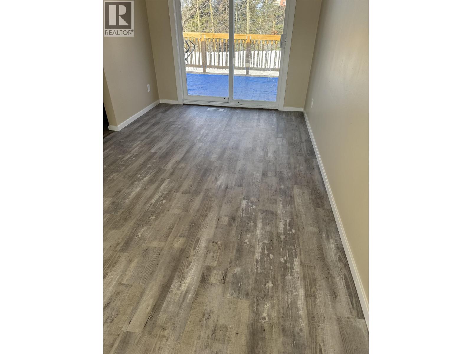 221 CRYSDALE DRIVE - 14