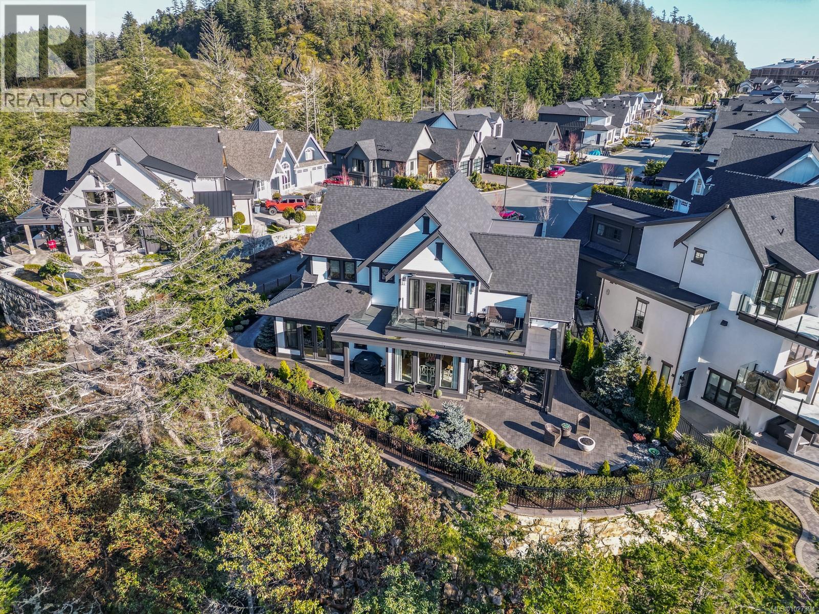 2061 PINEHURST TERR - 56