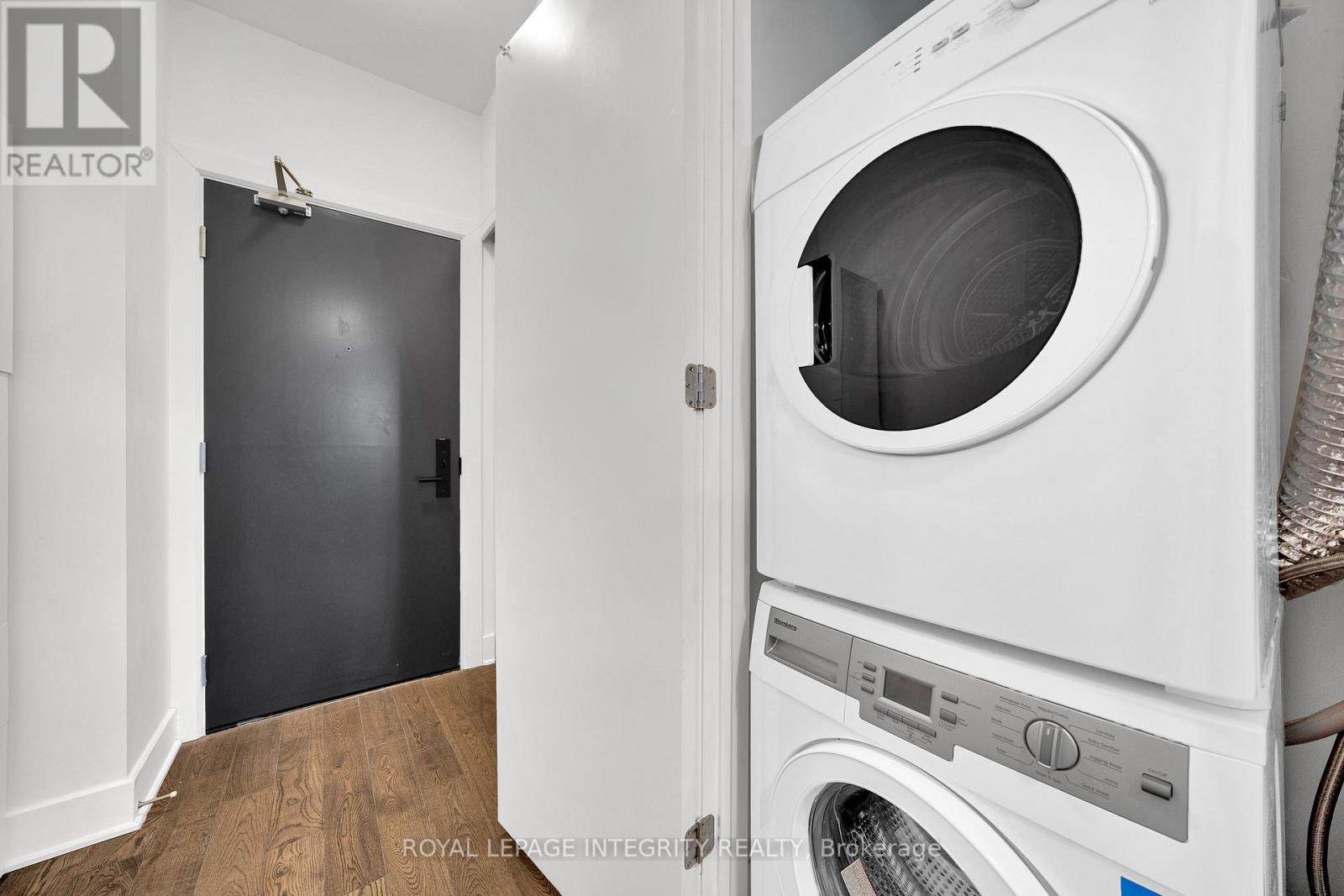##604 255 BAY STREET - 12