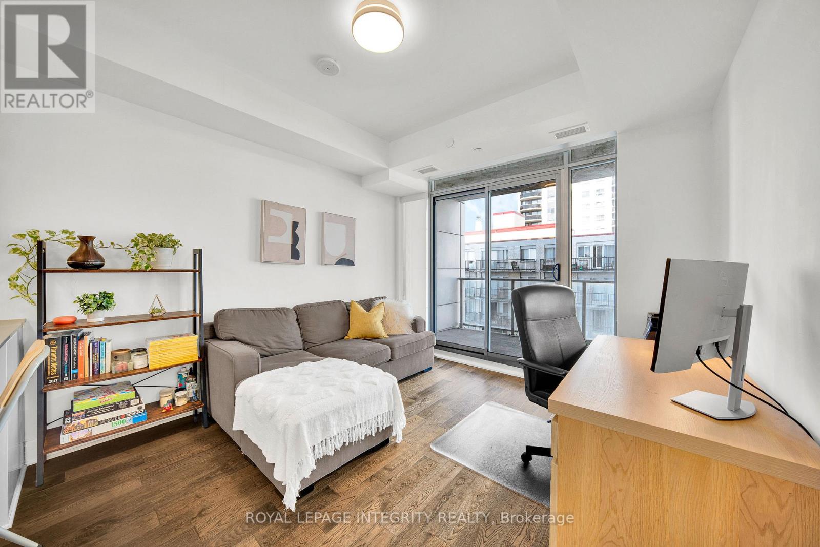 ##604 255 BAY STREET - 19