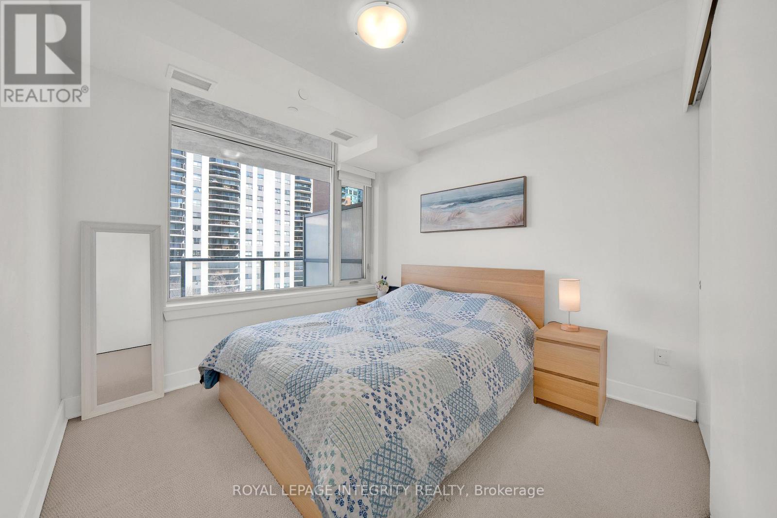 ##604 255 BAY STREET - 23