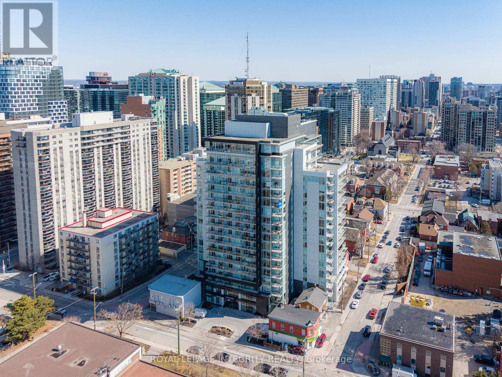 #604 - 255 BAY STREET — photo 39