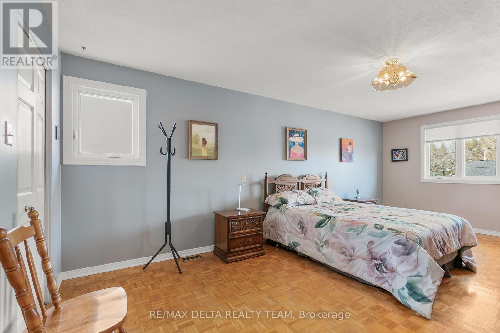 657 STE ANNE STREET - 32