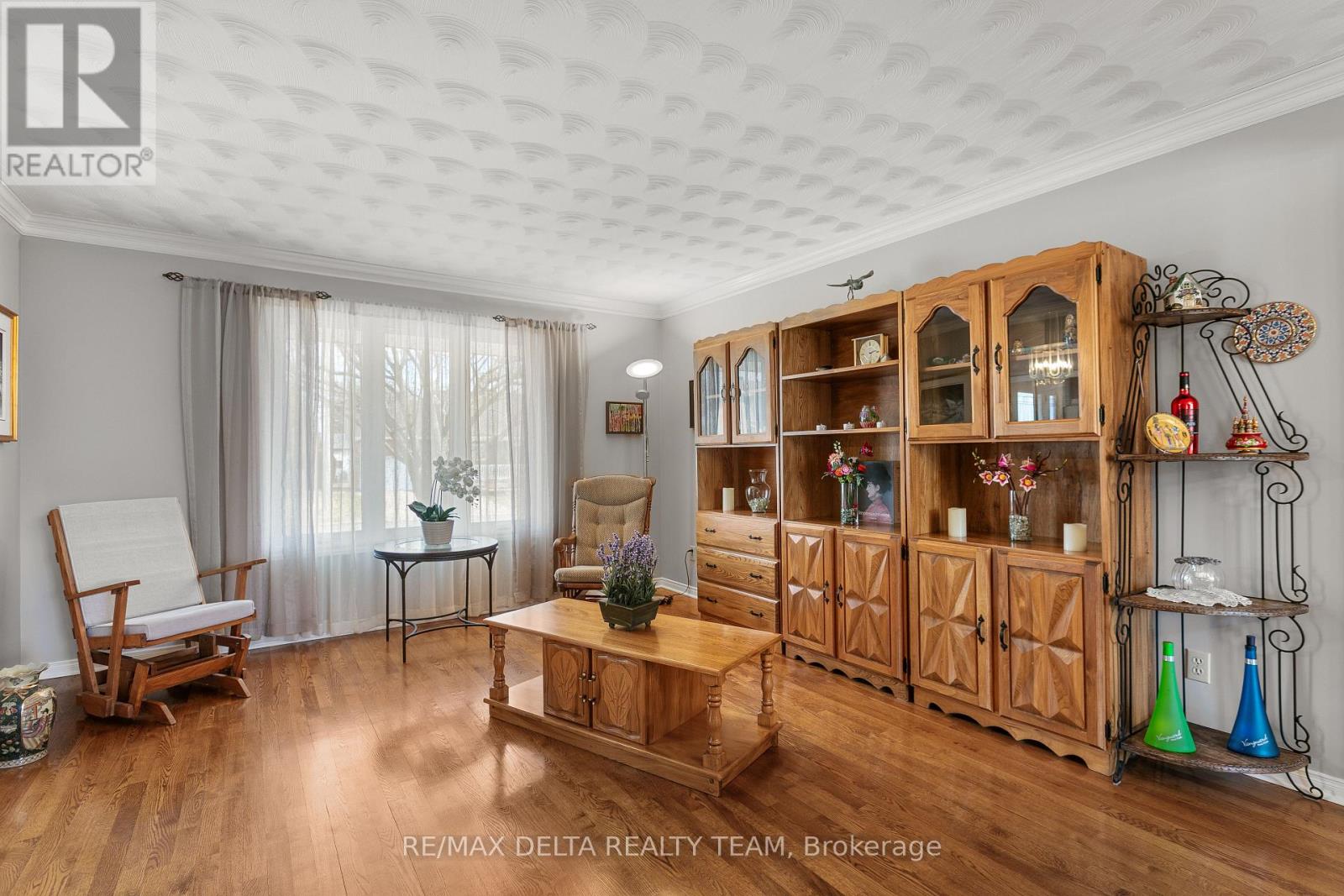 657 STE ANNE STREET - 9