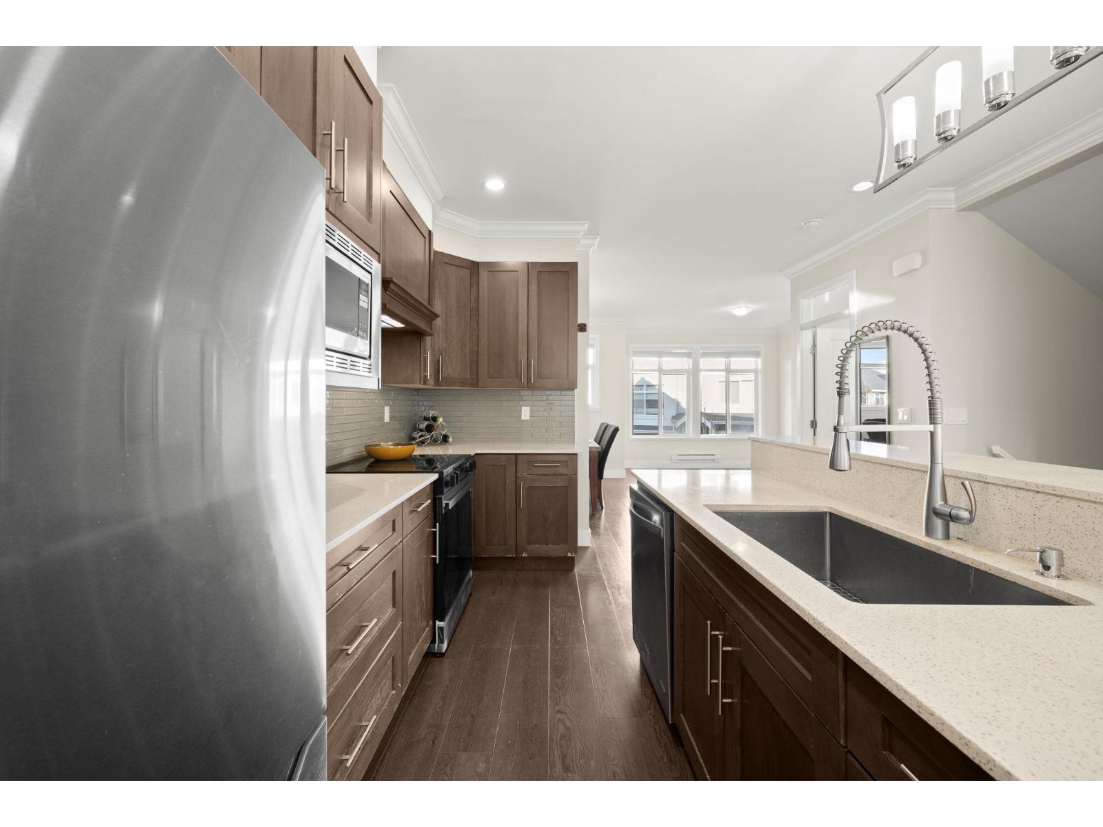 3 7198 179 STREET, Surrey