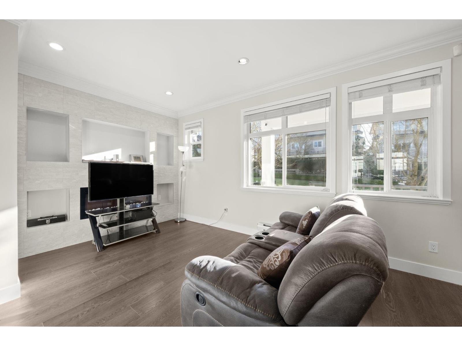 3 7198 179 STREET, Surrey