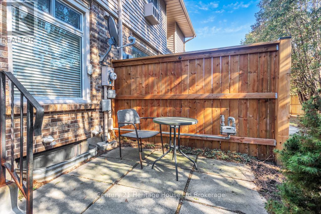 2-bedroom home for sale at 18 - 1 LAMERS COURT, Tillsonburg ON · photo 3 of 19
