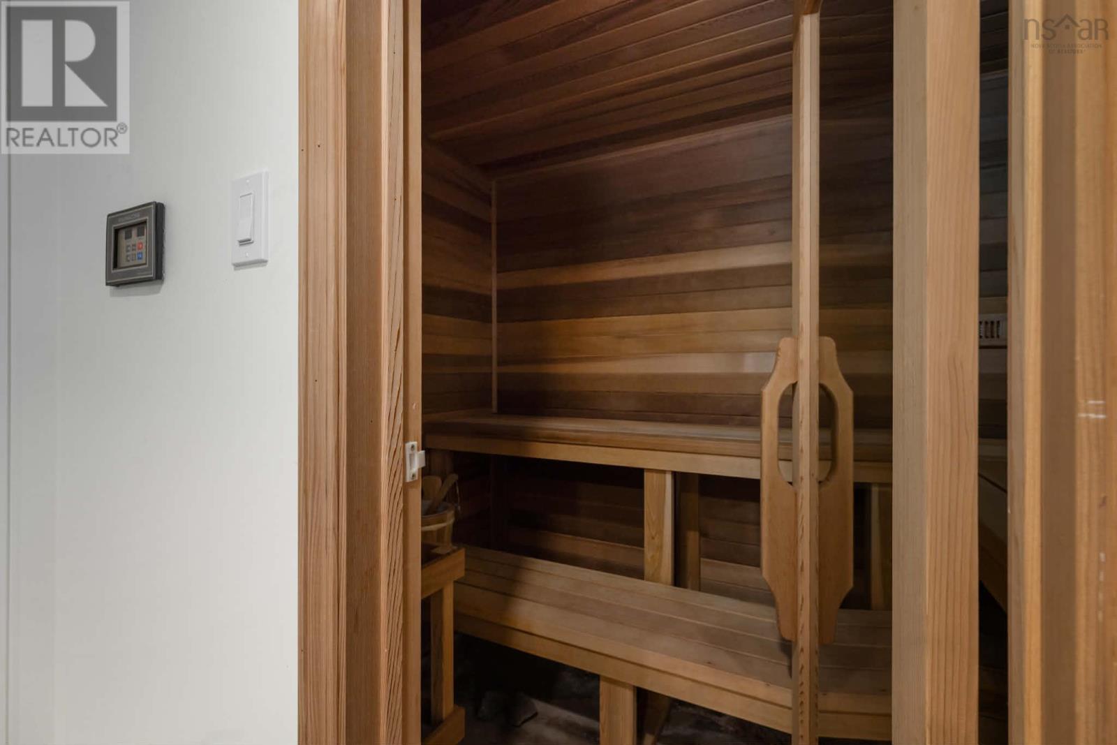 Property 24 of 28 of 1162 Waterloo Street