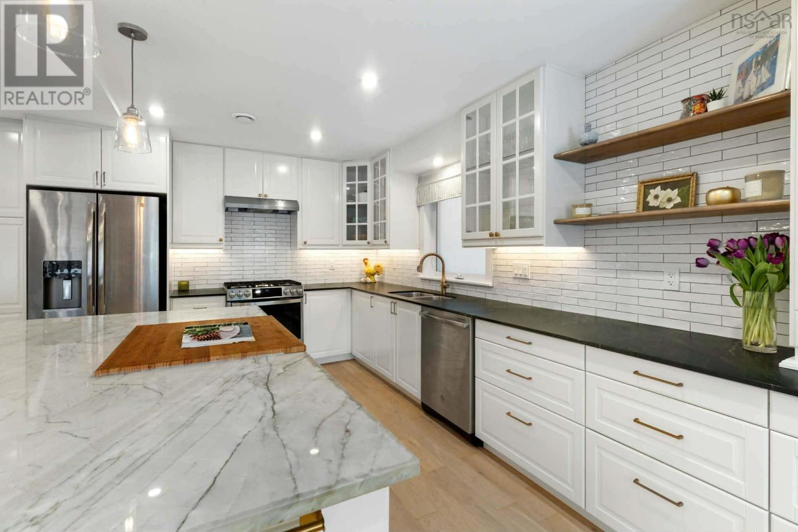 Property 5 of 28 of 1162 Waterloo Street