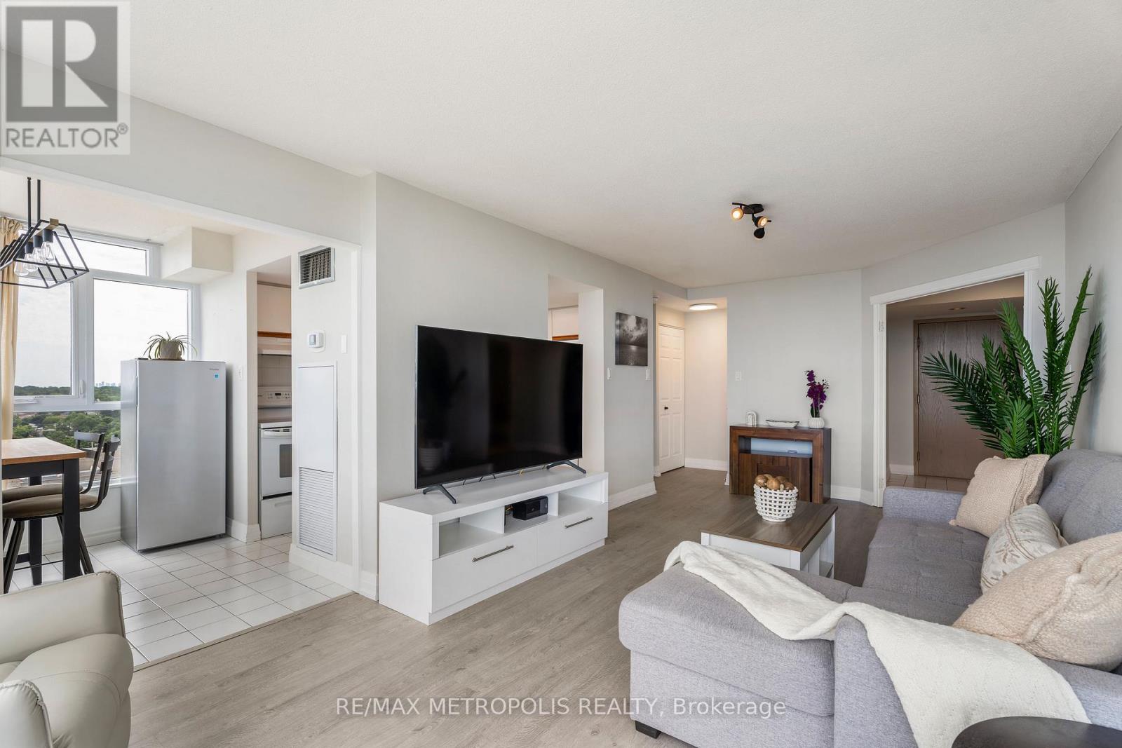 #1707 3233 EGLINTON AVENUE E - 2