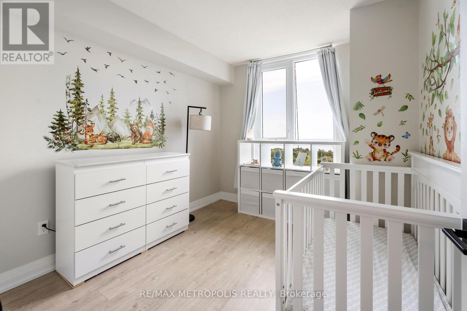 #1707 3233 EGLINTON AVENUE E - 4