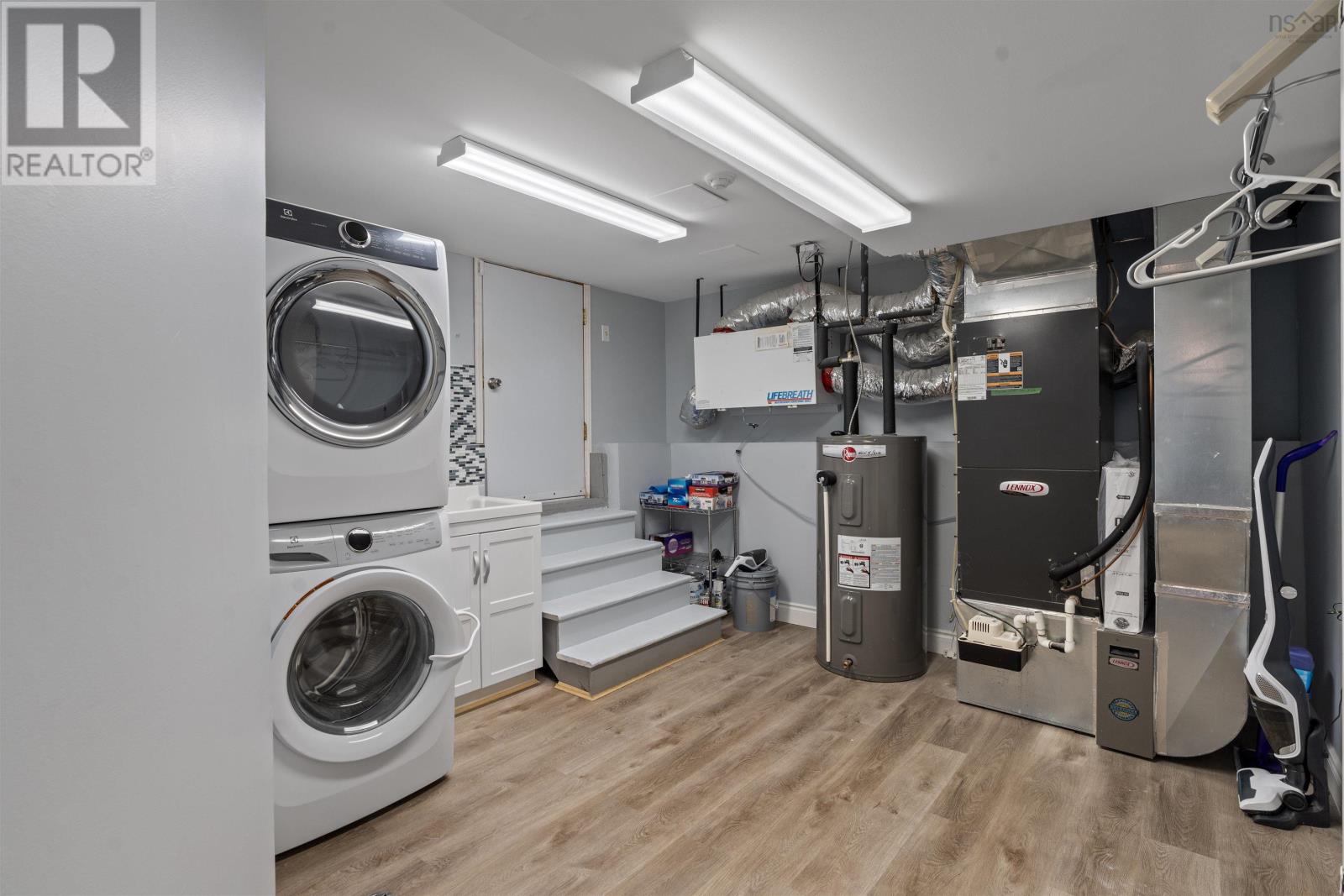 Property 41 of 43 of 80 Wexford Road