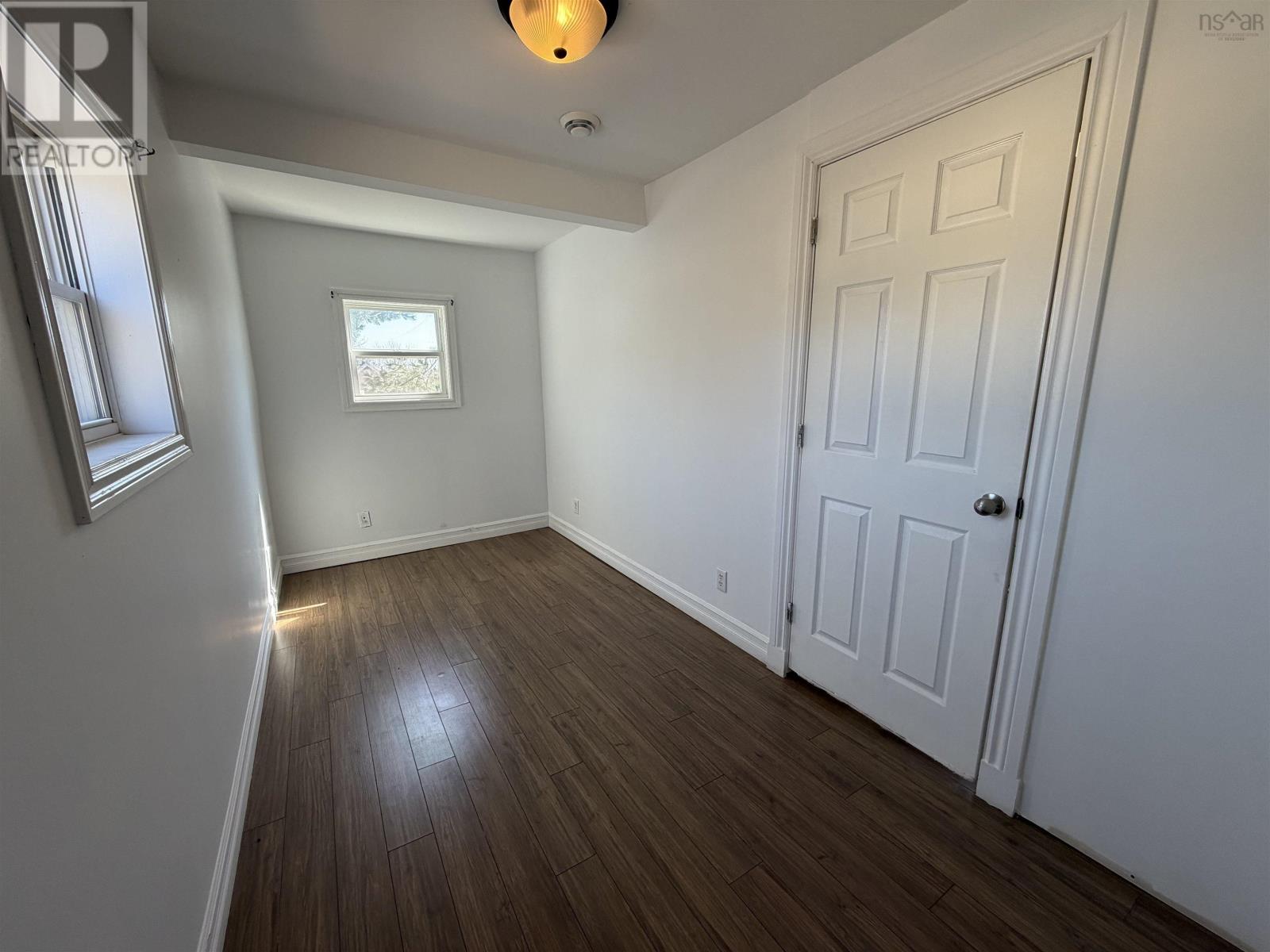 Property 13 of 19 of 71 Elliott Street