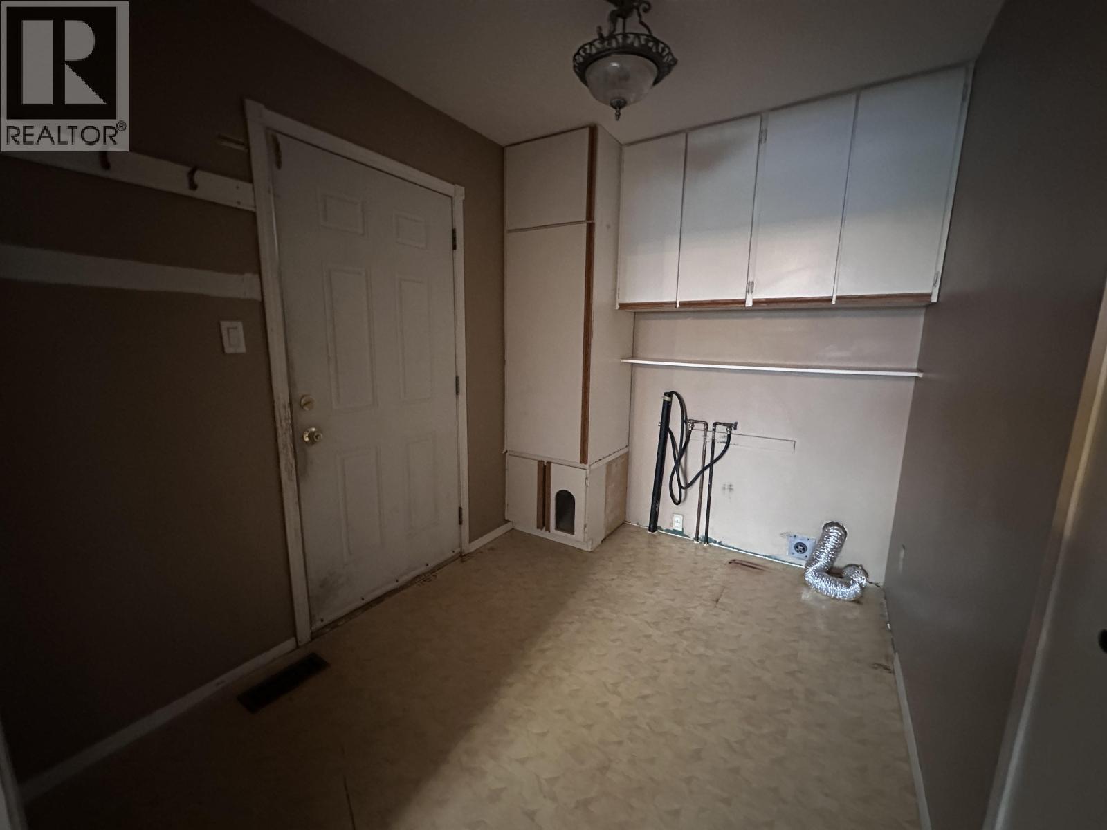 3916 COTTONWOOD ROAD - 2