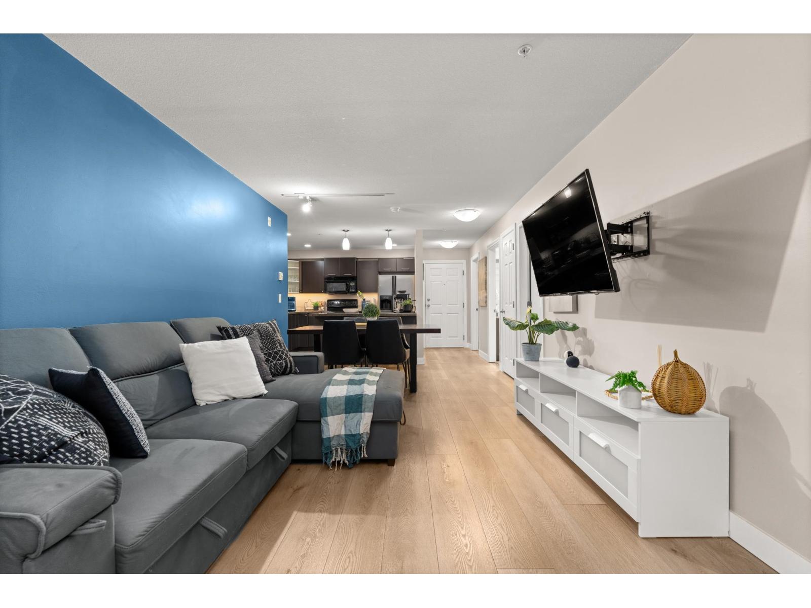 204 5454 198 STREET, Langley