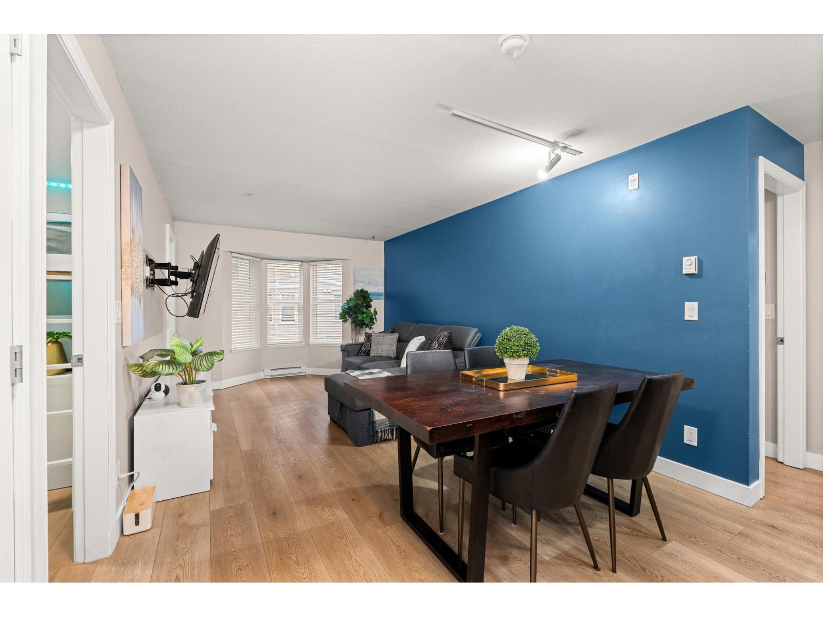 204 5454 198 STREET, Langley