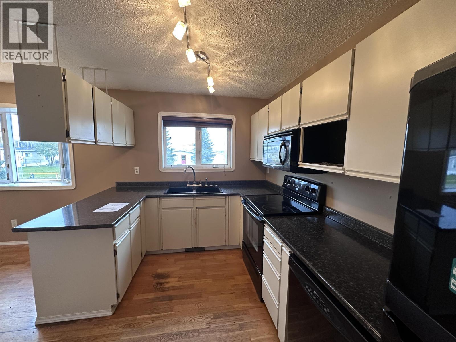 3916 COTTONWOOD ROAD - 3