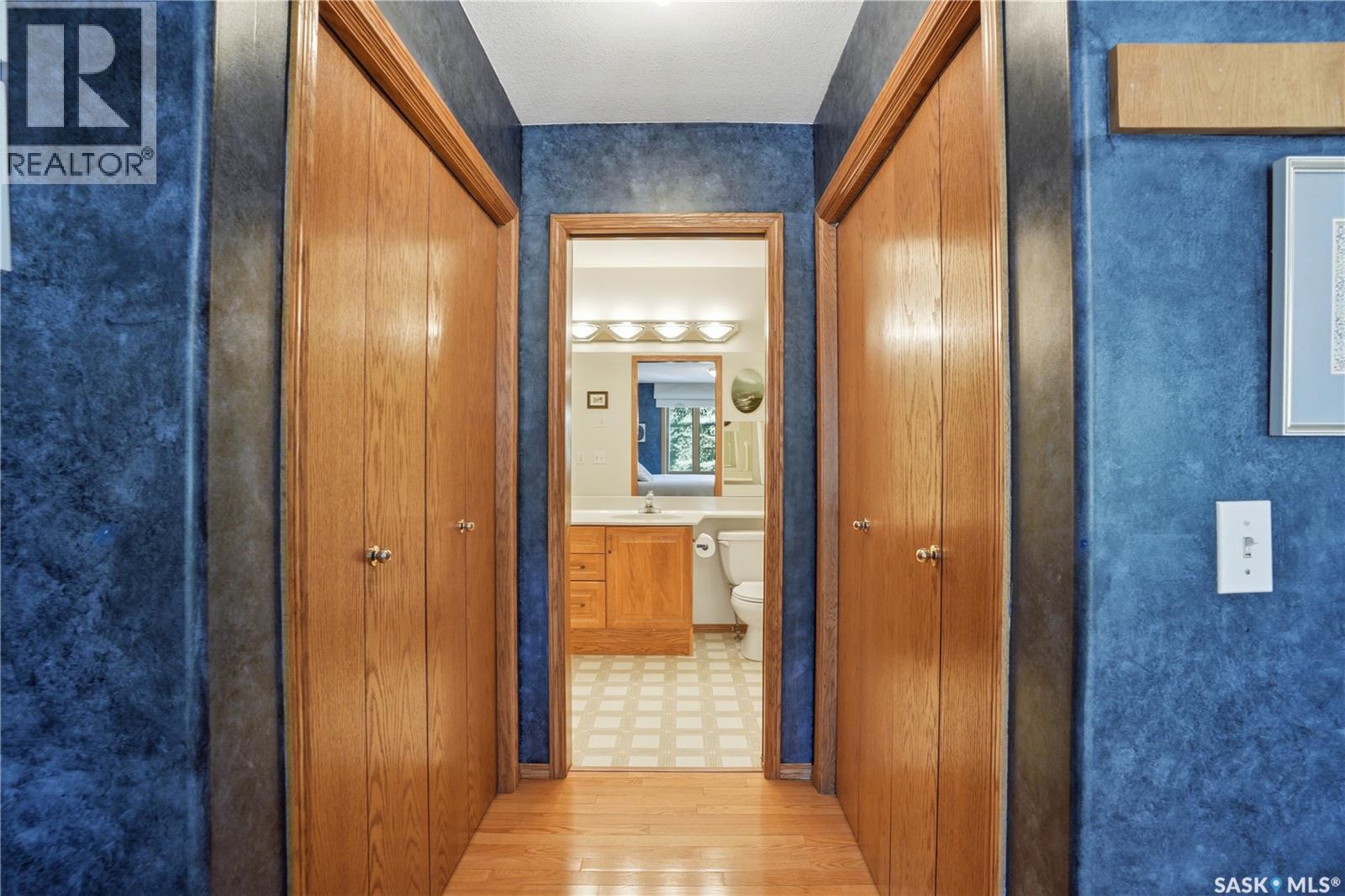 #4 330 STODOLA COURT - 22