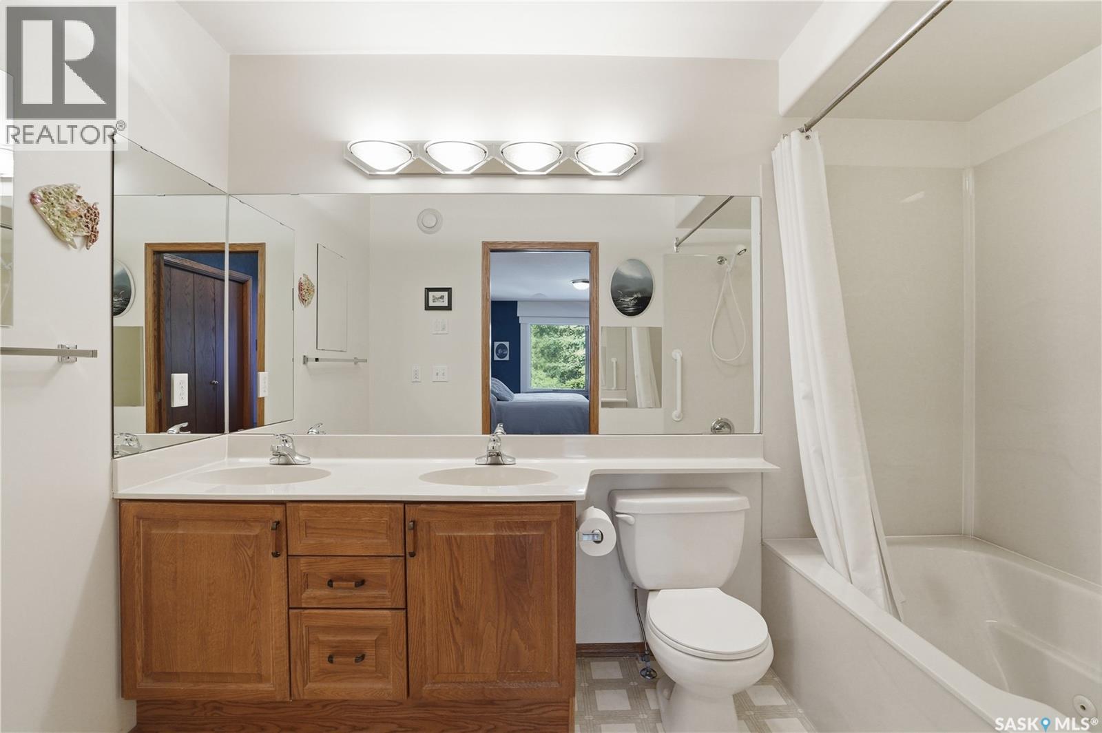 #4 330 STODOLA COURT - 23