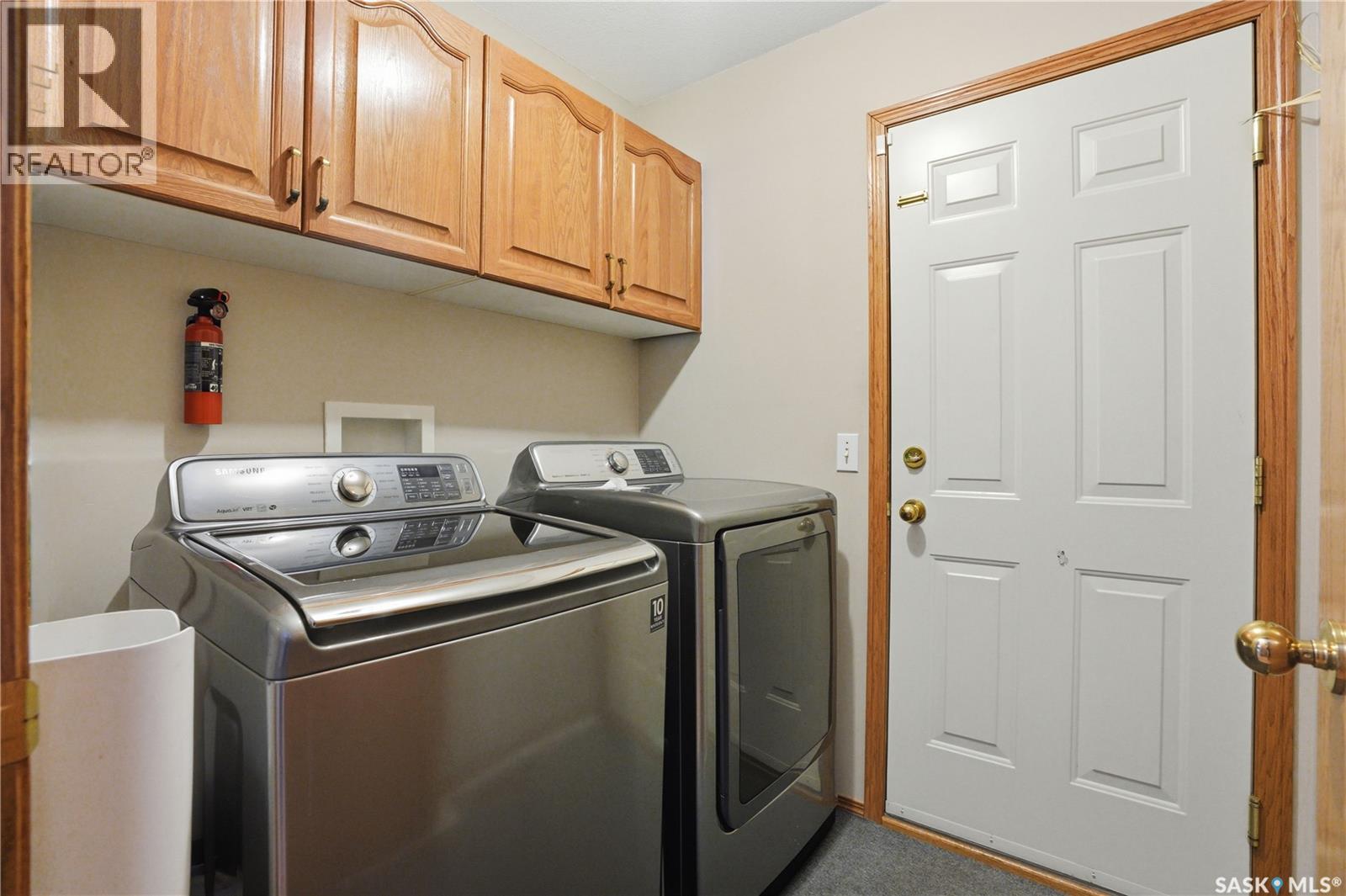 #4 330 STODOLA COURT - 27