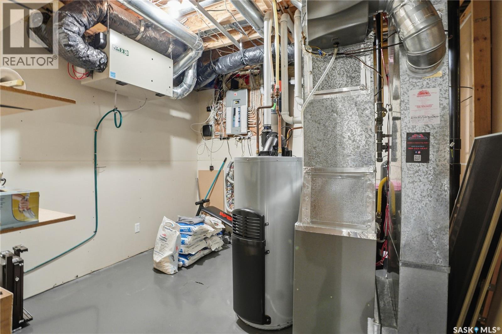 #4 330 STODOLA COURT - 37