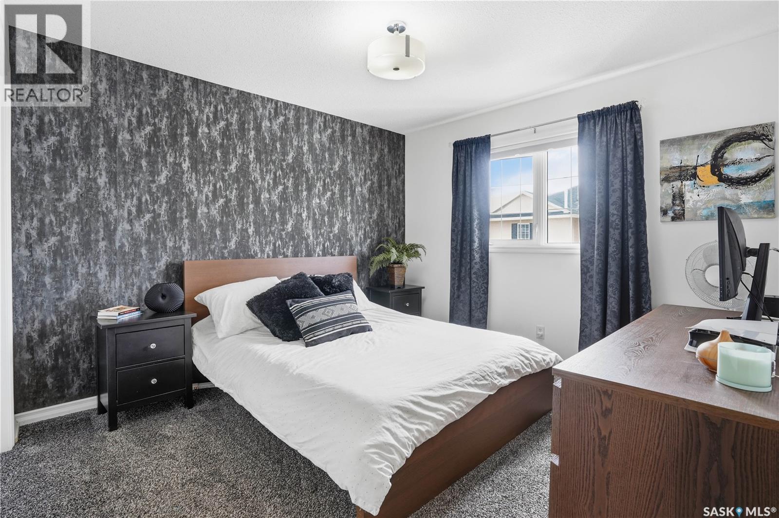 #14 2400 TELL PLACE - 17