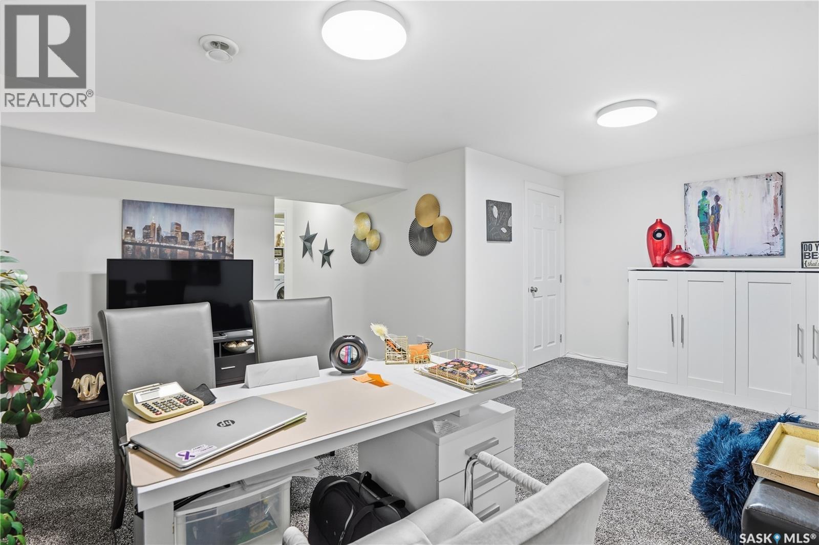 #14 2400 TELL PLACE - 32