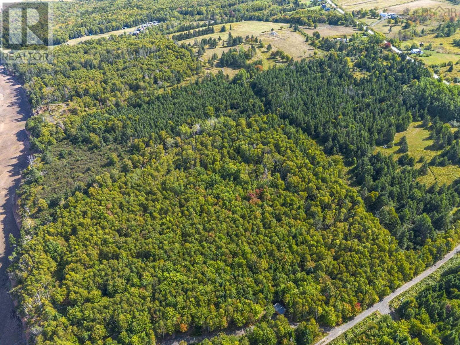 Property 7 of 49 of Highway 215