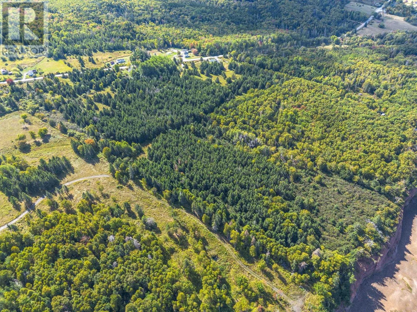 Property 22 of 49 of Highway 215