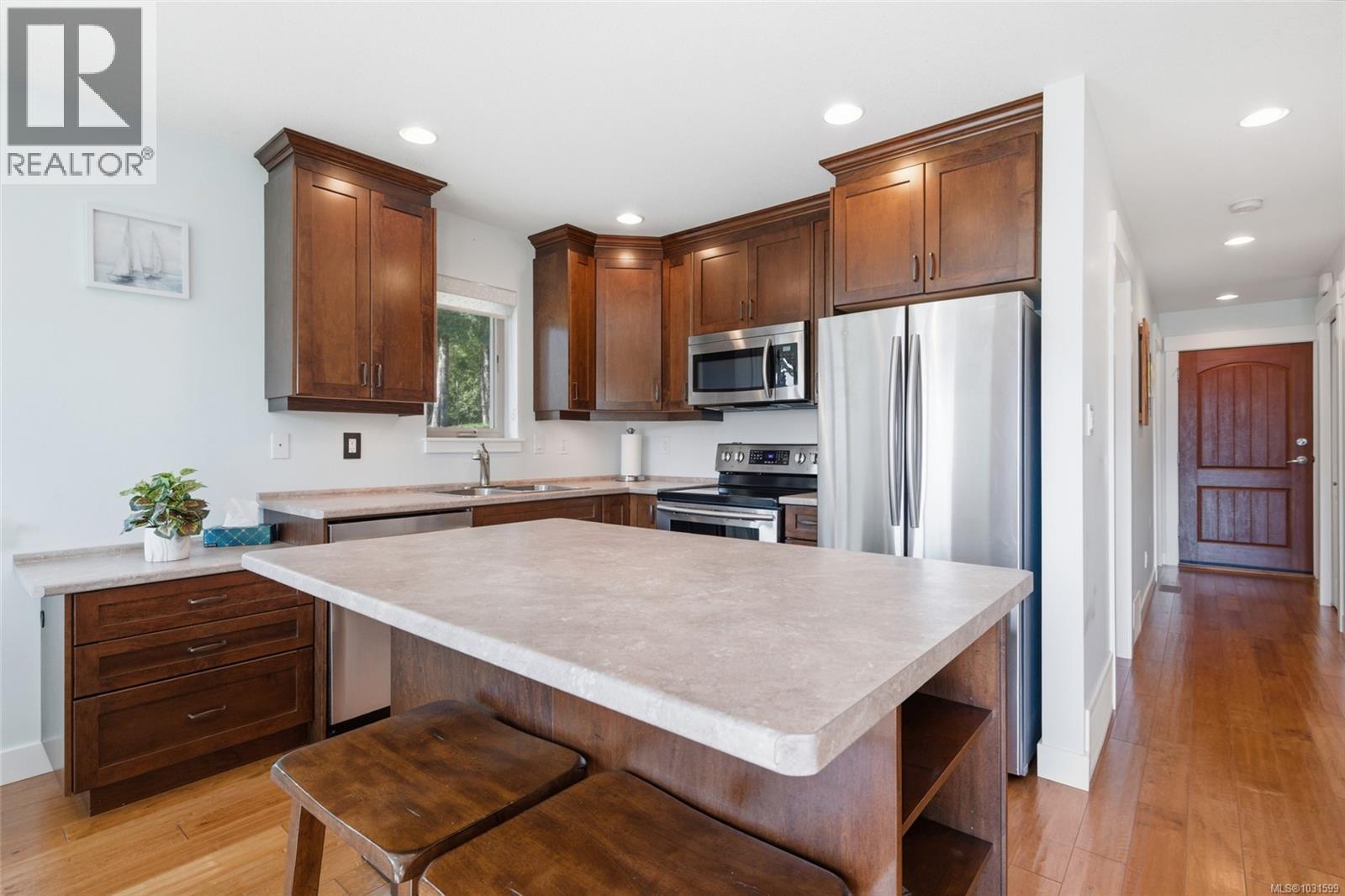 5 9624 Lakeshore Rd, Port Alberni