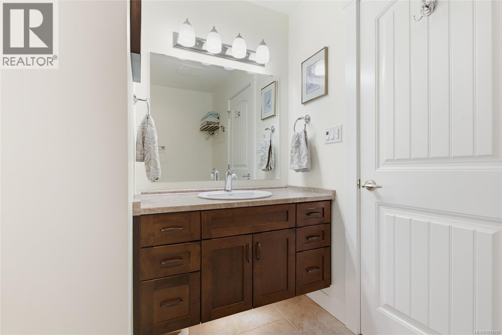 5 9624 Lakeshore Rd, Port Alberni