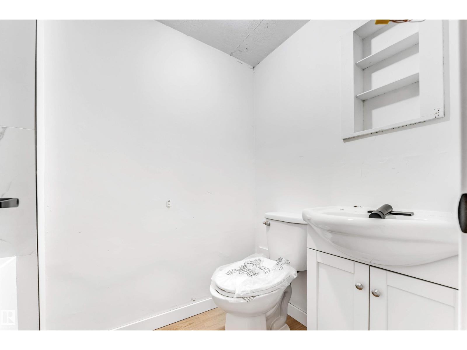12423 91 ST NW - 25
